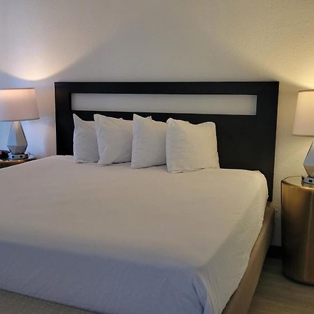 Mc Pacific Inn & Suites Torrance Esterno foto