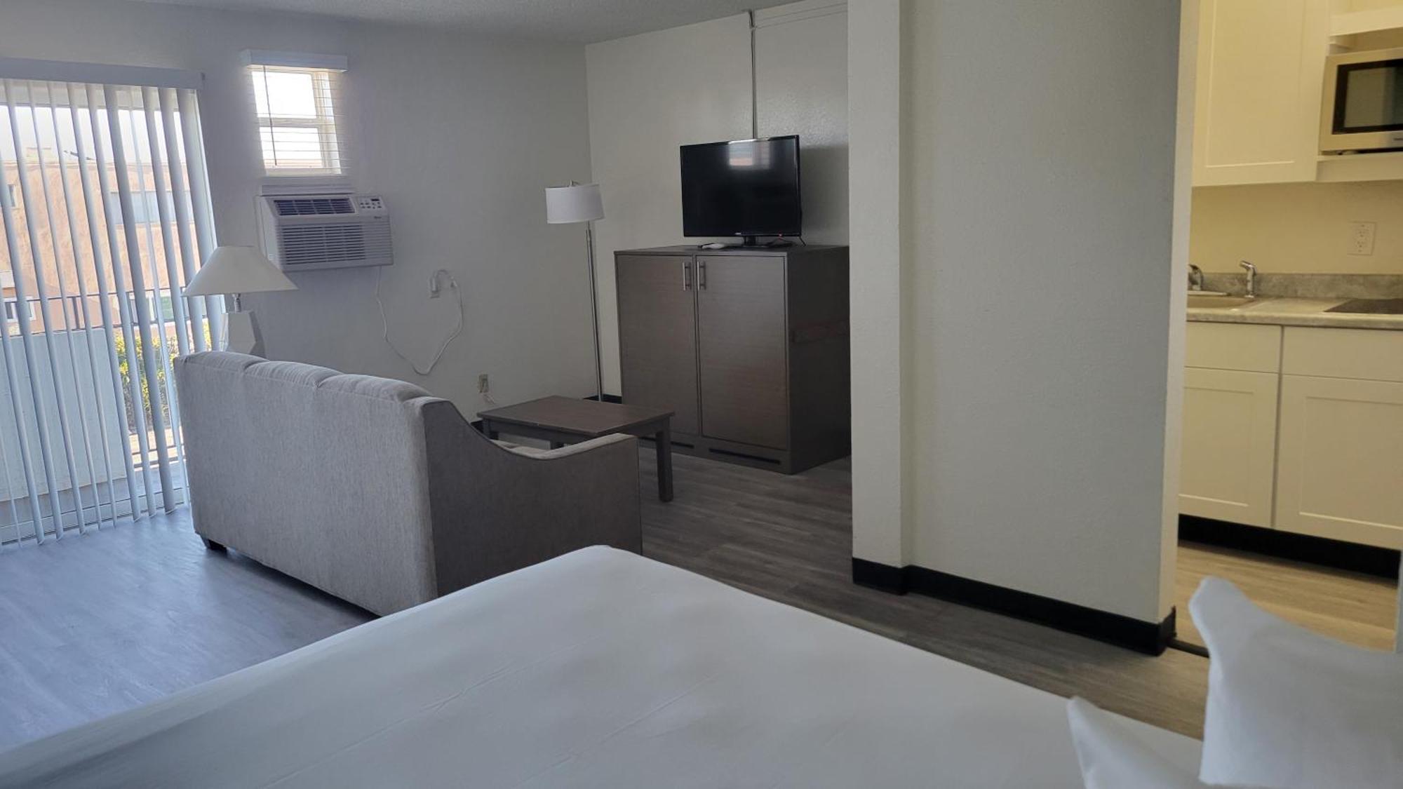 Mc Pacific Inn & Suites Torrance Esterno foto