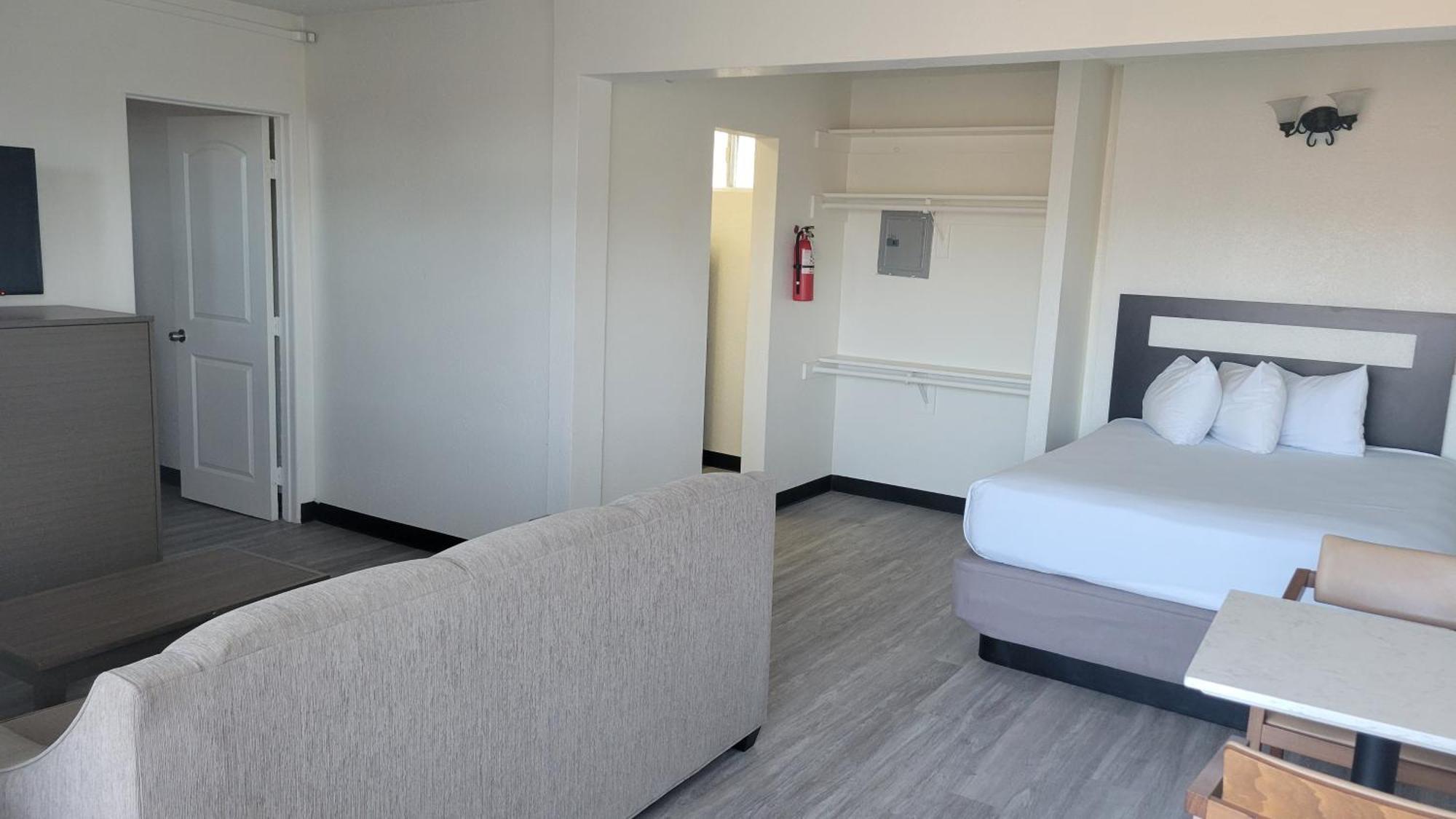 Mc Pacific Inn & Suites Torrance Esterno foto